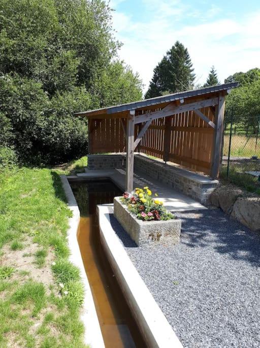 Le Gite De La Menuiserie Maisoncelles-la-Jourdan Extérieur photo